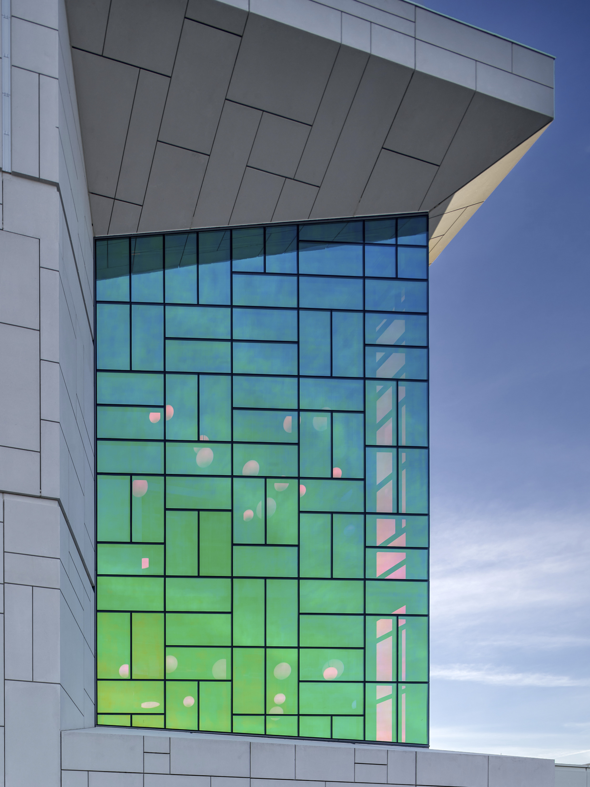 Exterior window pane